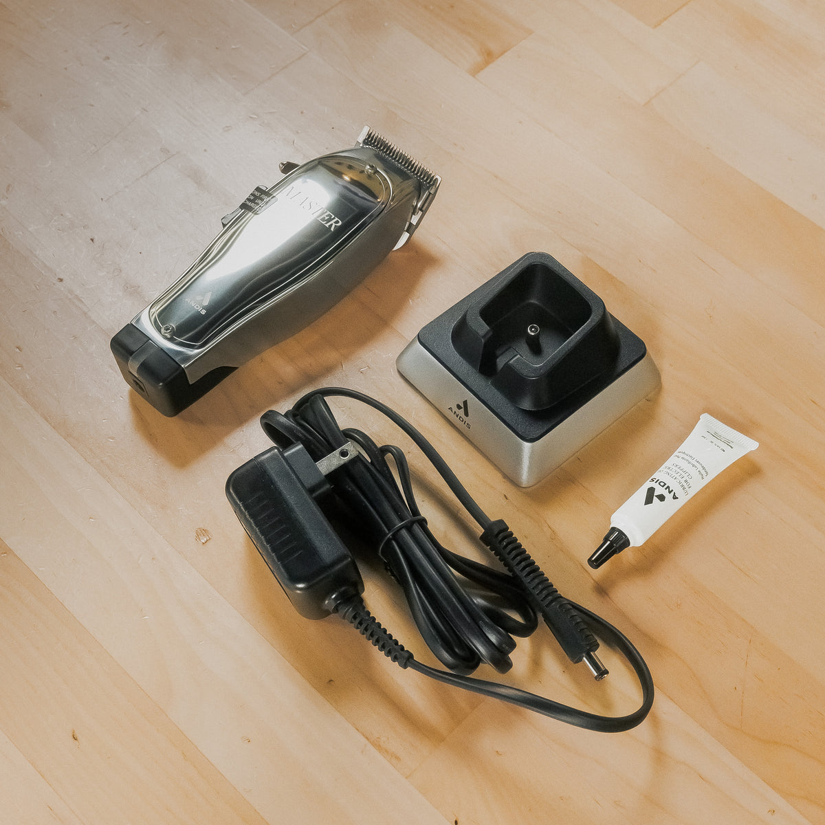 Andis Cordless Master Clipper Hair Clipper silver