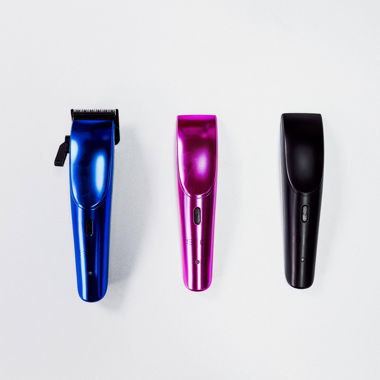 StyleCraft Ergo Professional Microchipped Magnetic Clipper with 5 Guards, Charging Stand, and 3 Customizable Colored Lids (Black, Pink